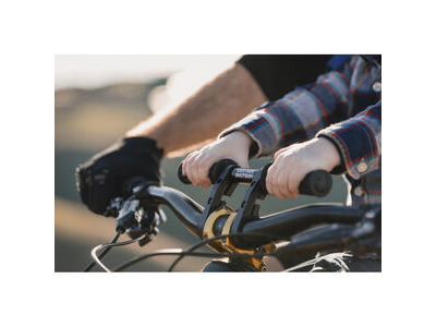 KIDS RIDE SHOTGUN Shotgun 2.0 Child Bike Seat Handlebars click to zoom image