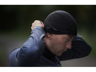 MADISON Isoler Merino winter cap - black click to zoom image